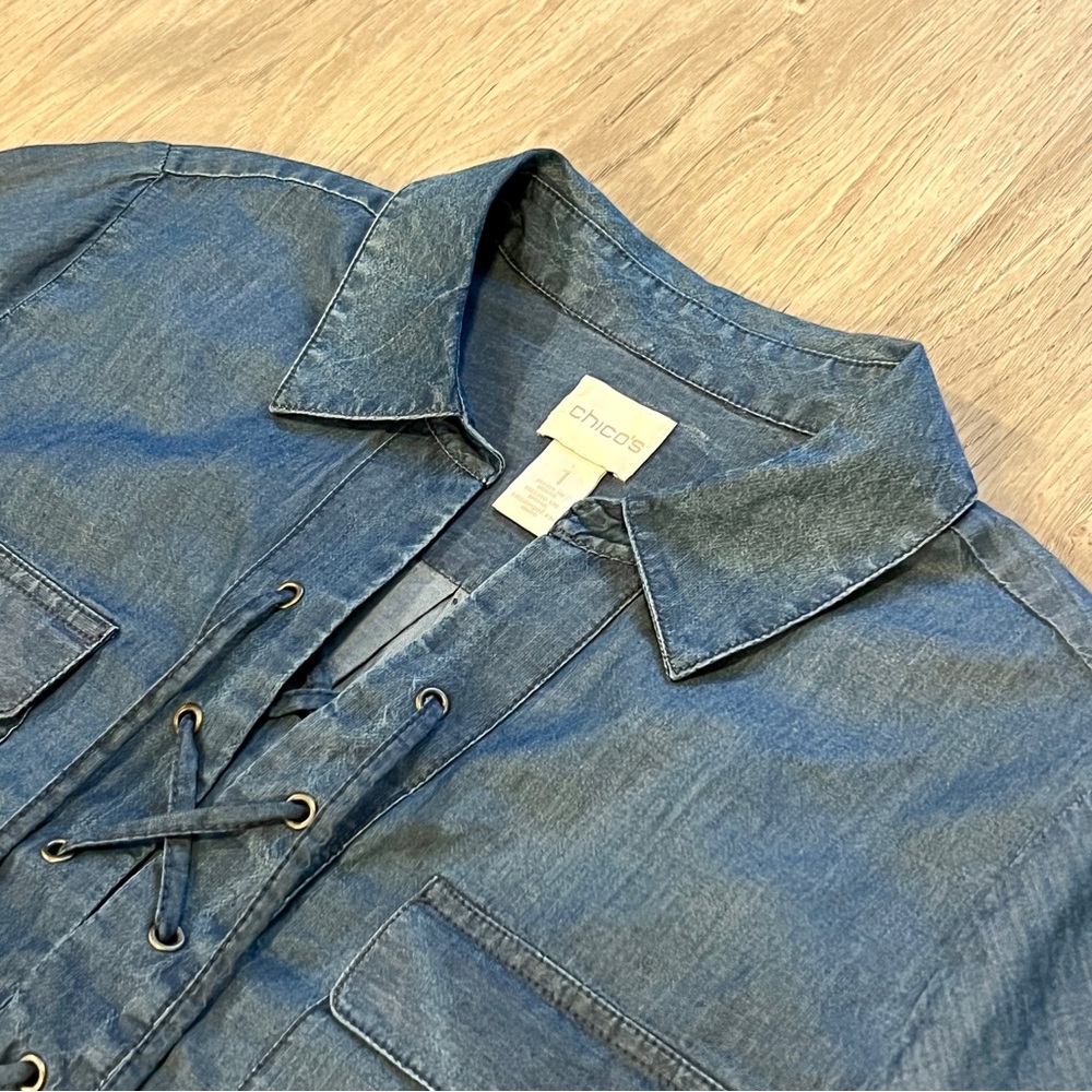CHICO’S Women’s Chambray Lace Up Denim Blue 100% Cotton Long Sleeve Top - Picture 3 of 7